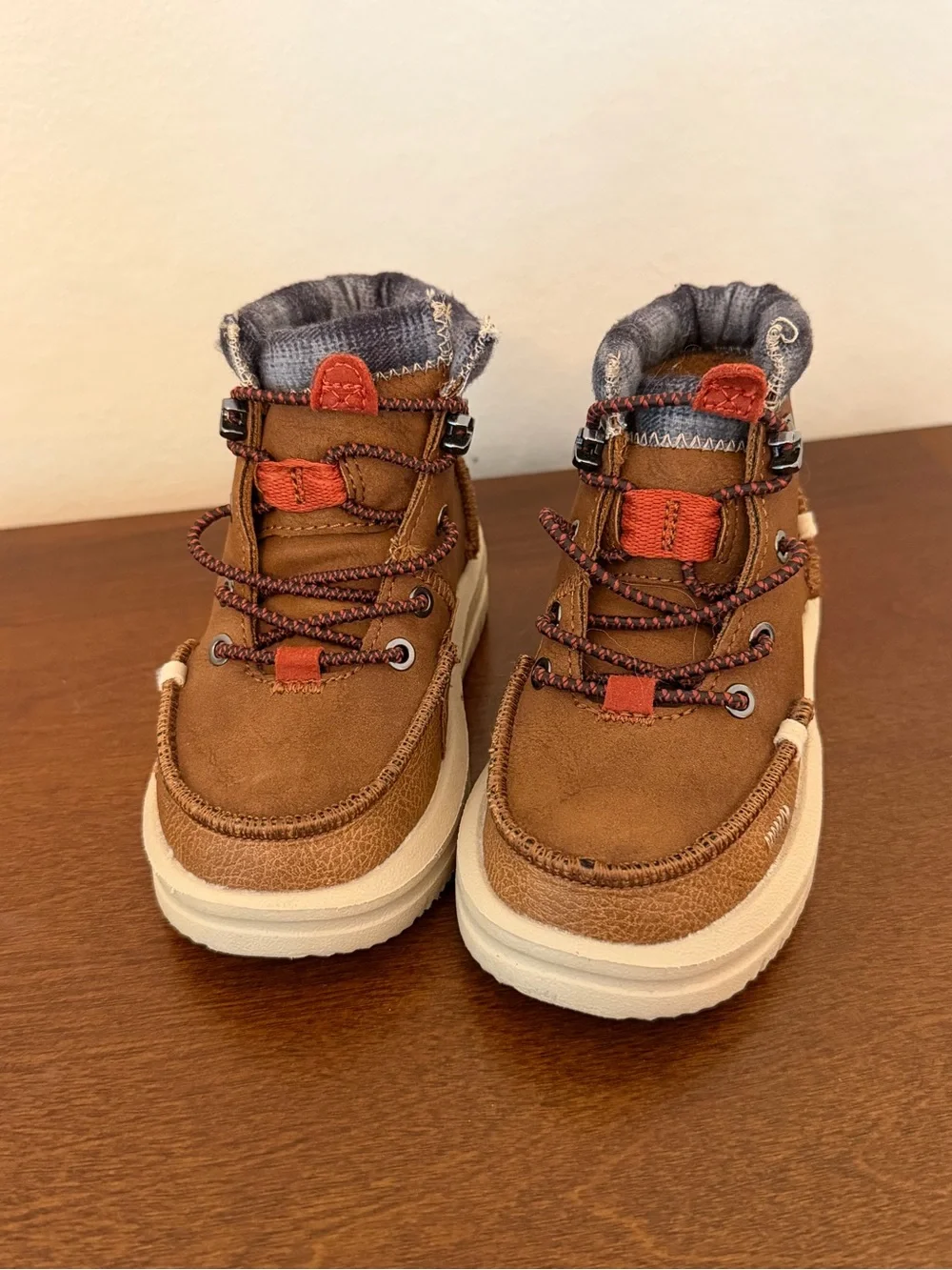 Hey Dude Bradley Classic Toddler Boots Cognac Brown Size 8